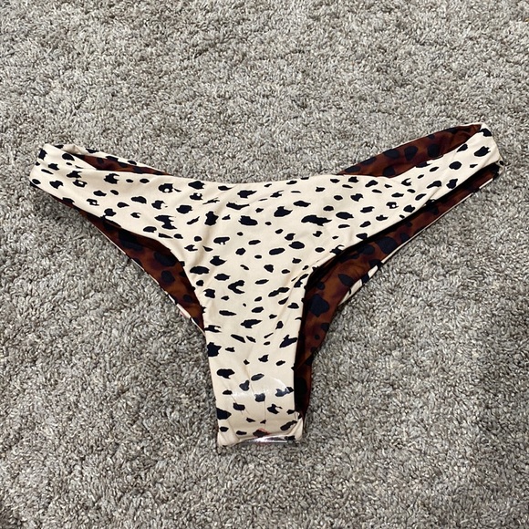 NWT PQ PILYQ SIZE M L WILD HEART REVERSIBLE BASIC RUCHED TEENY BOTTOMS - Picture 8 of 8